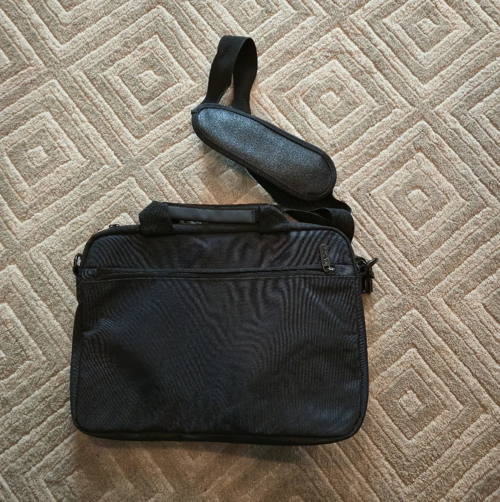 Black Laptop bag 14.1'